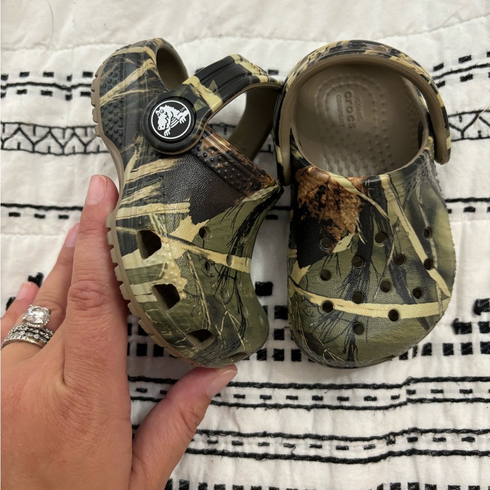 Toddler/Infant Camo Crocs | Size C4 | never worn!